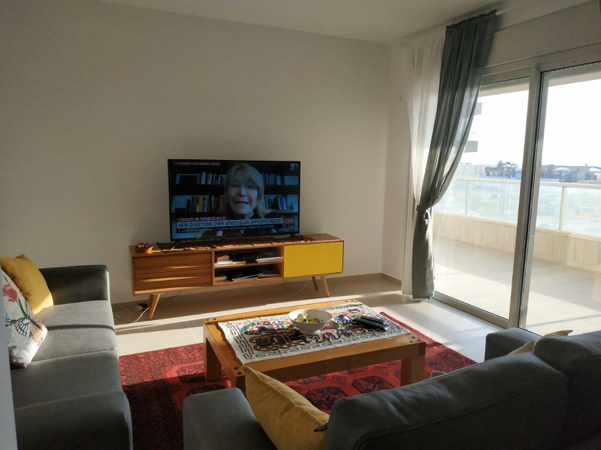עכו דירה חדשה ליד הים- Akko-Brand New Apartment ภายนอก รูปภาพ