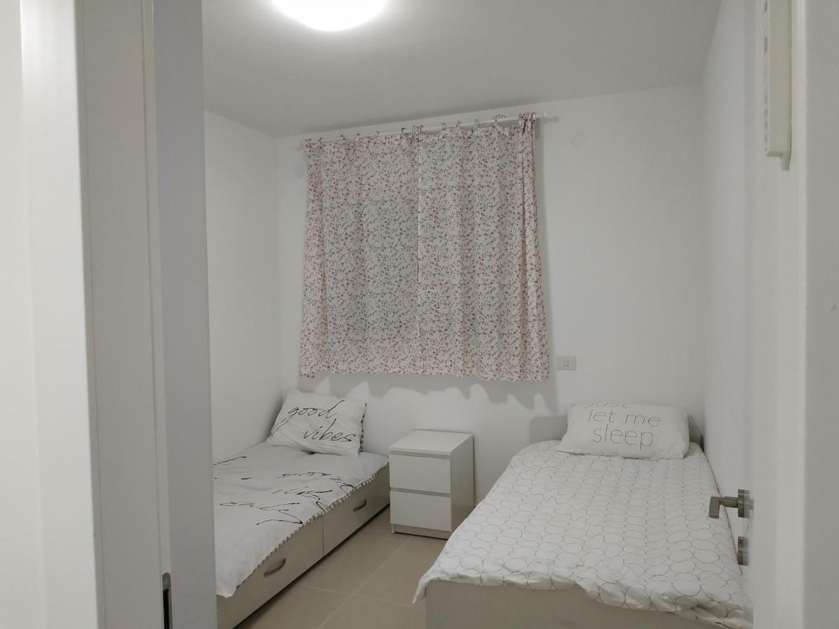 עכו דירה חדשה ליד הים- Akko-Brand New Apartment ภายนอก รูปภาพ