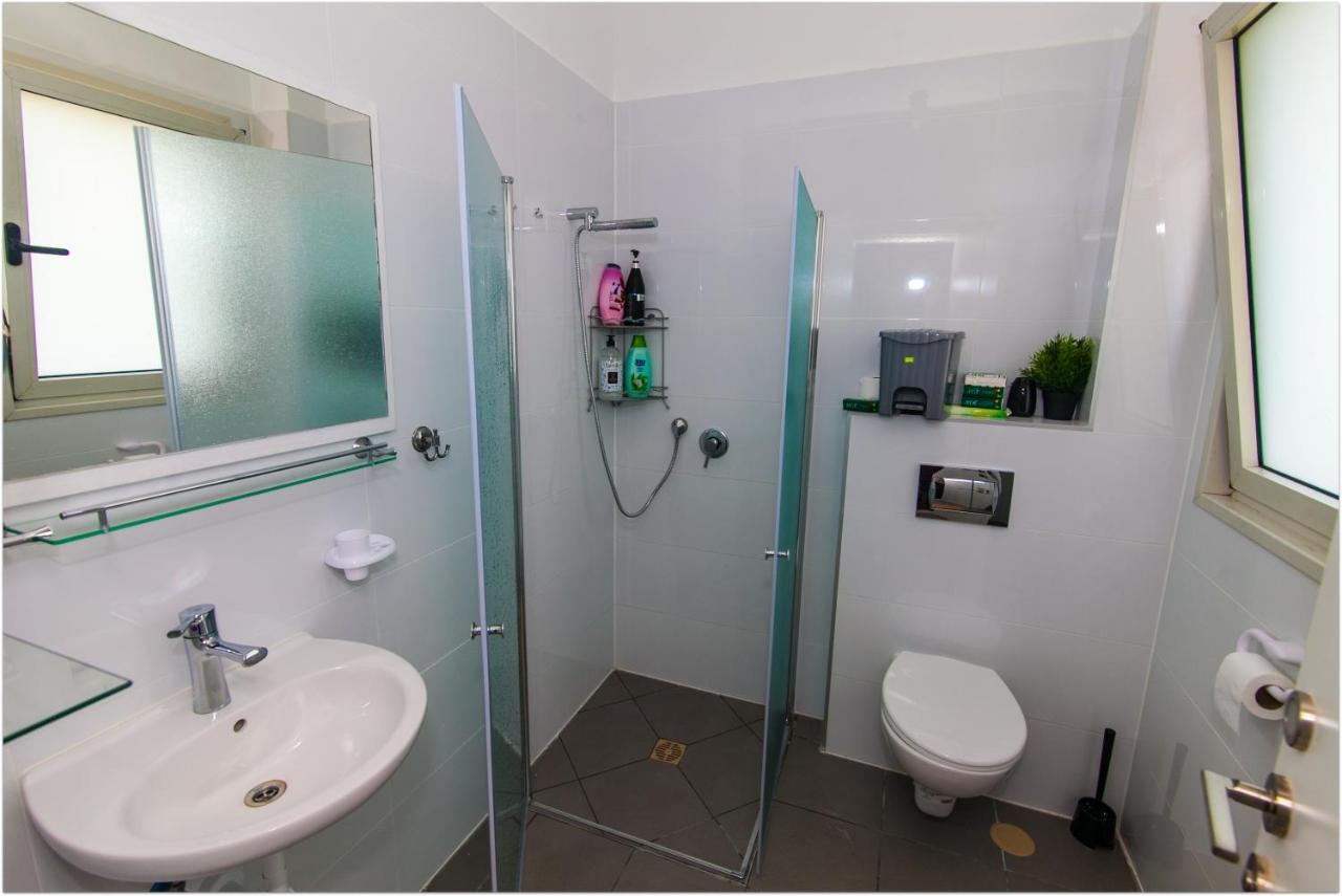 עכו דירה חדשה ליד הים- Akko-Brand New Apartment ภายนอก รูปภาพ